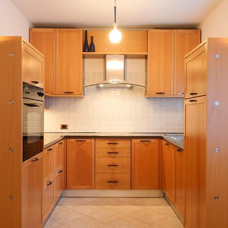 Strategic Apartment - Near Bolzano Prato all'Isarco Eksteriør billede